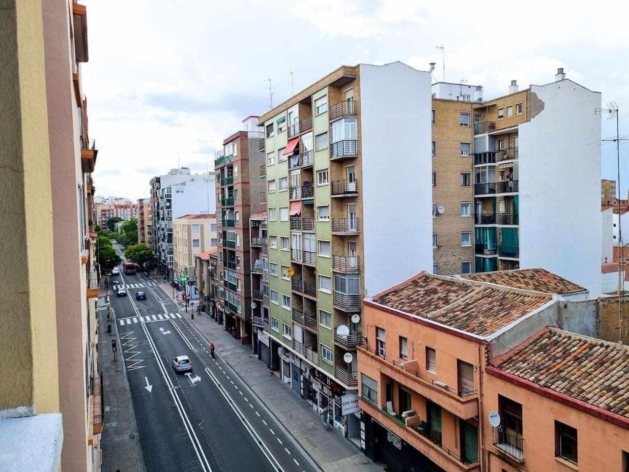 Highway To El Pilar Comotucasa 萨拉戈萨 外观 照片